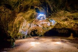 Quadirikiri Cave