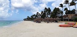 La playa en la zona de hoteles