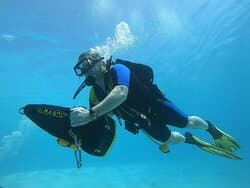 Solar-Powered Sea/Scooter