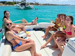 A private snorkeling trip in Aruba with friends sounds wonderful. We offer customized snorkeling tours, giving you the chance to explore Aruba's beautiful underwater life at your own pace and comfort.