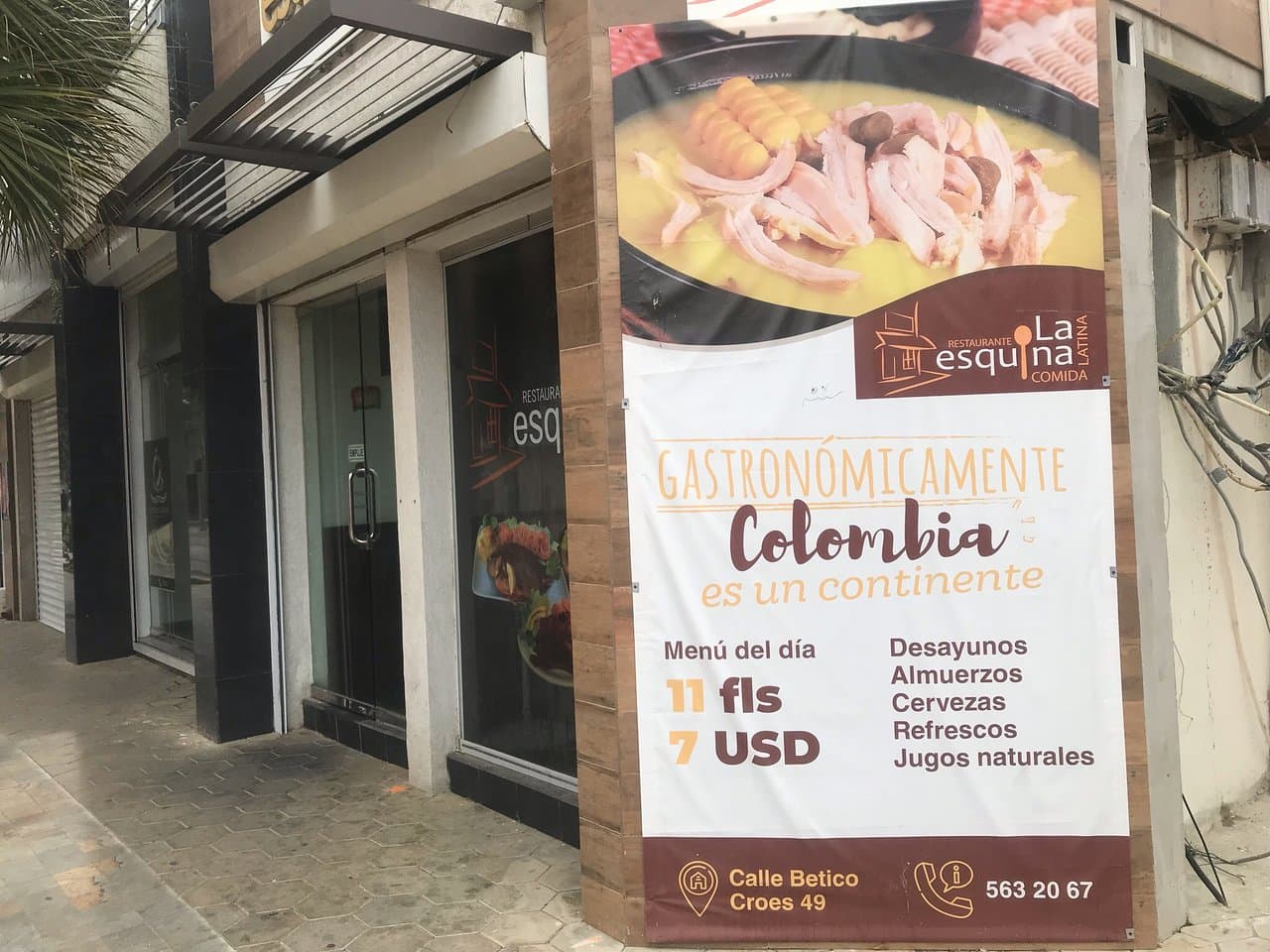 Es un restaurante colombiano exquisito , bien atendido y precios muy muy convenientes para el lugar que está ubicado .