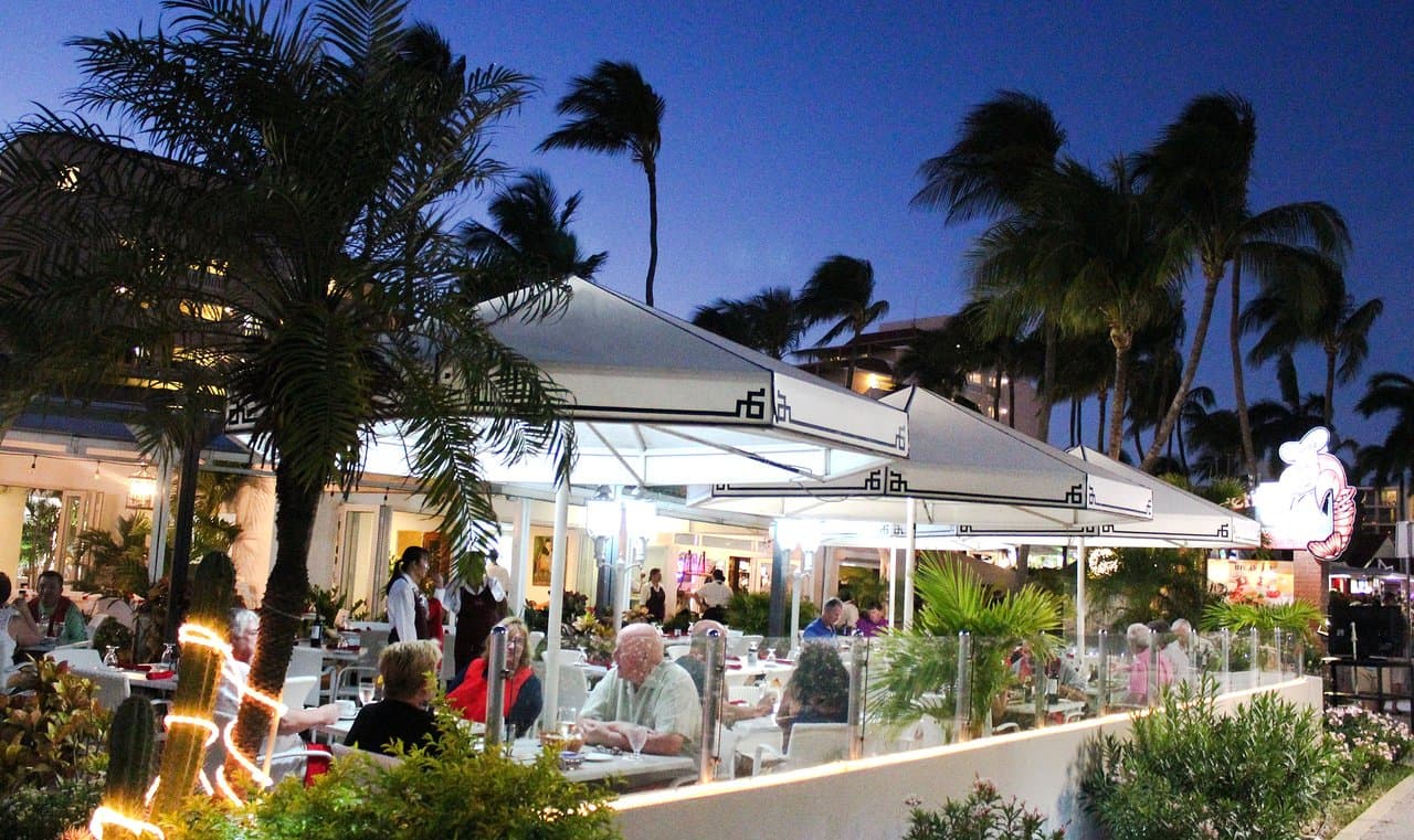 Come enjoy with us the night sitting area.