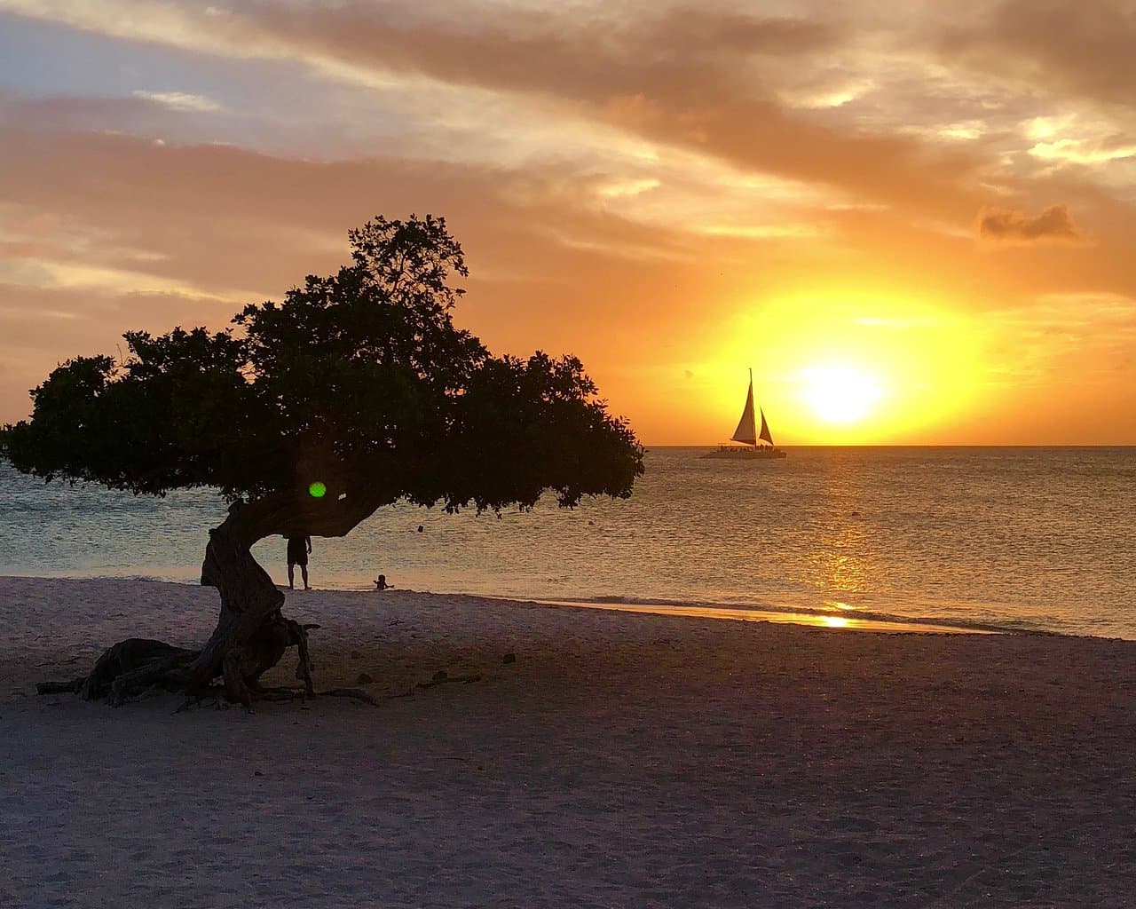 Atardecer Eagle Beach