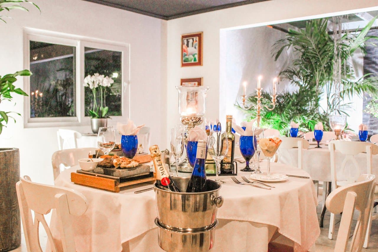 Our dining salon your experience!