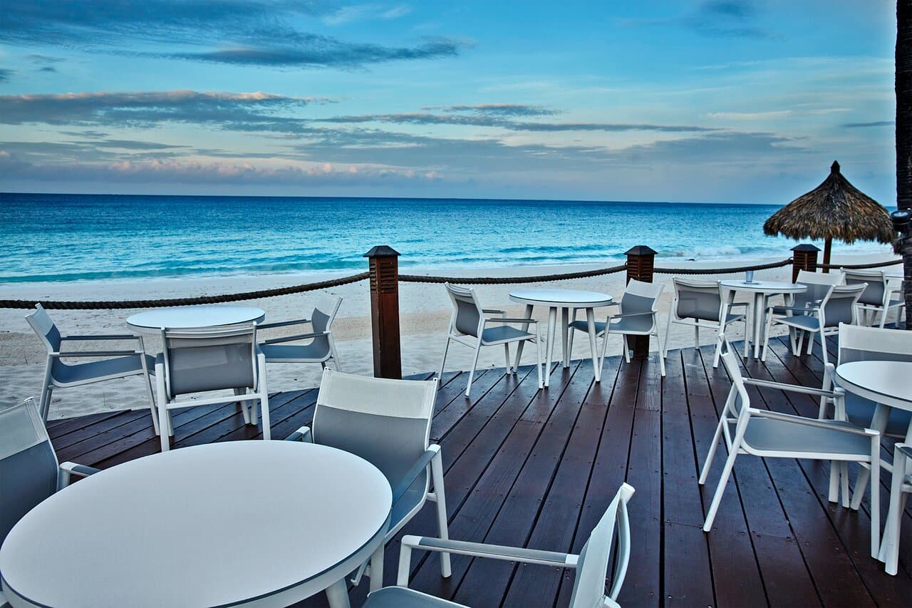 Oceanfront Pelican Bar seating area at Divi Aruba All Inclusives
