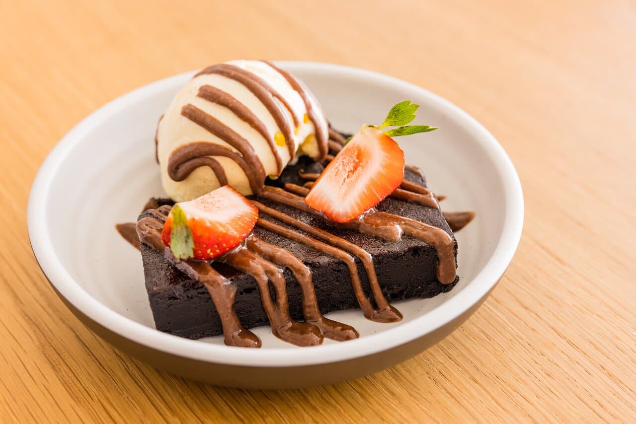 Warm Chocolate Brownie a la Mode