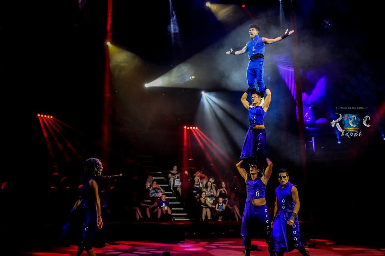 Our acrobats are ready to give you a mind-blowing performance