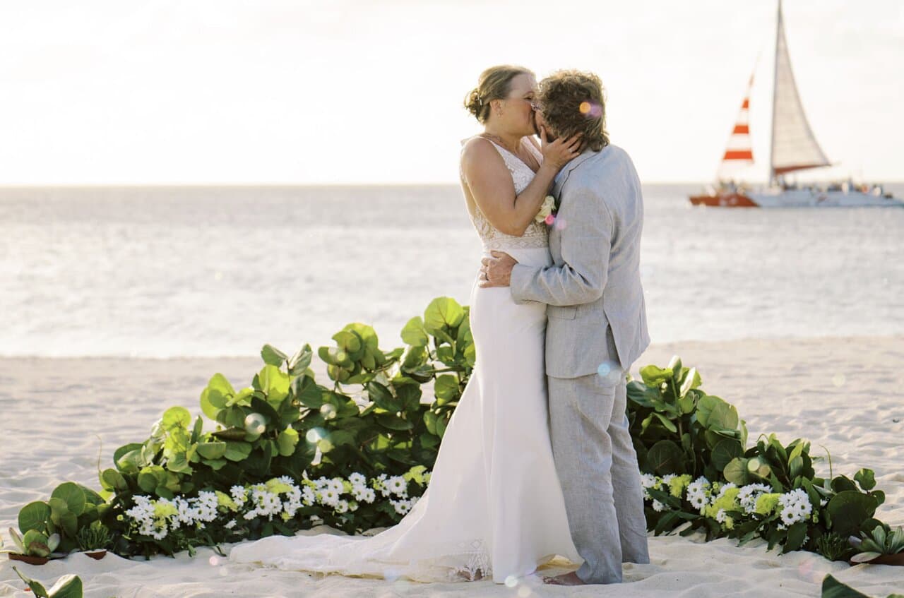 Wedding ceremony Eagle Beach - Aruba