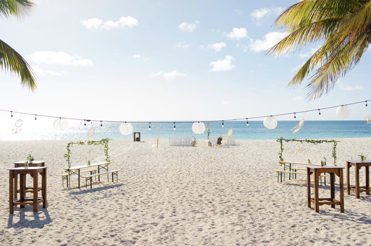 Wedding set up Eagle Beach - Aruba