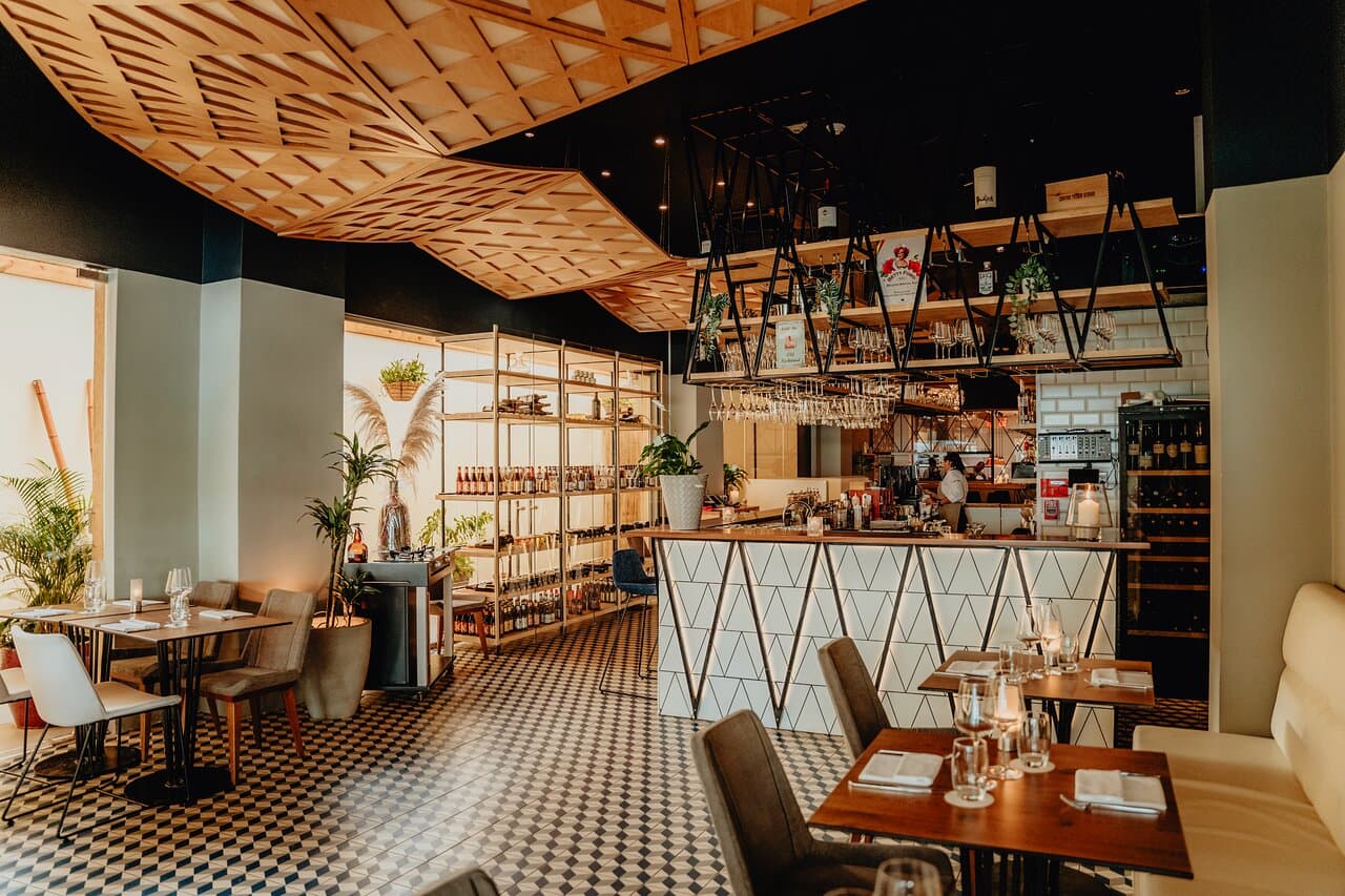 Open for lunch and dinner in beautiful Palm Beach, with breezy outdoor seating and air-conditioned indoor dining