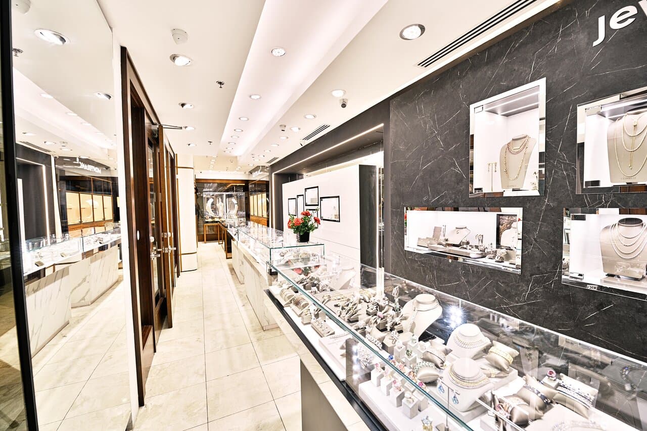 Jewels in Paradise High Jewelry selection