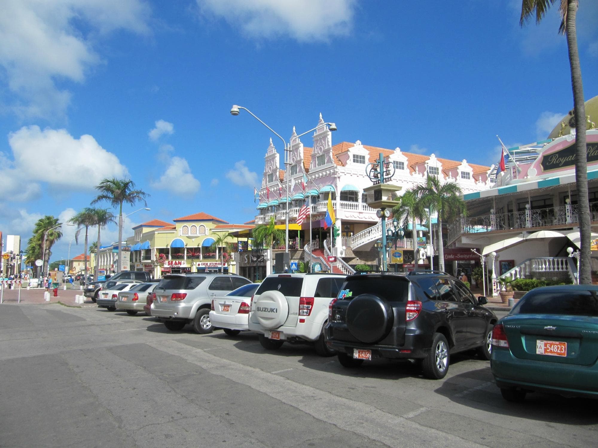 Main St Shops