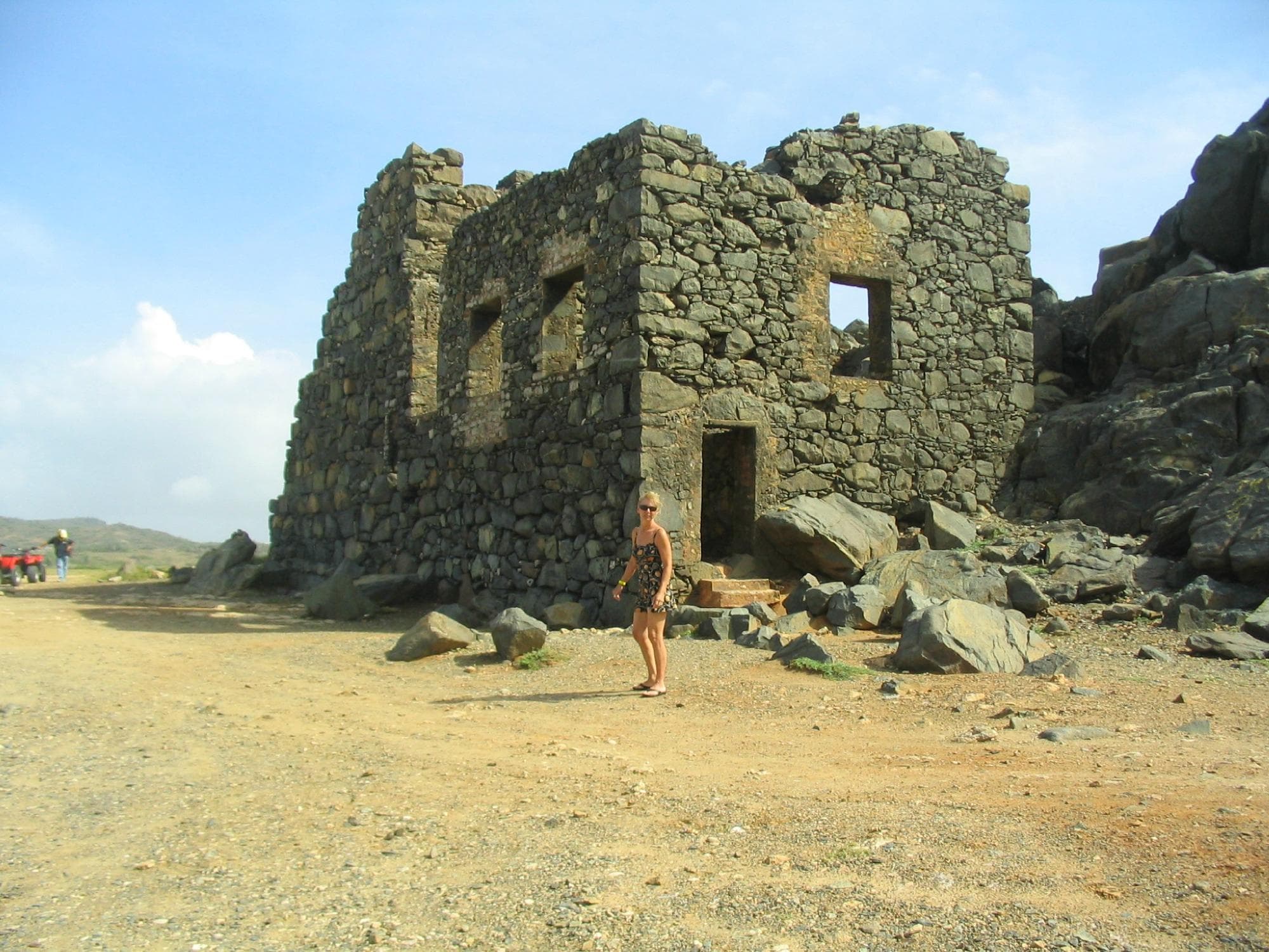 There be gold in them ruins....not!