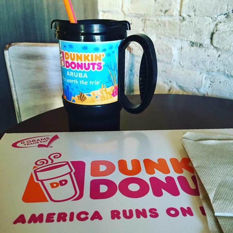 Copo lembrança de Aruba! 7 obamas! Vale a pena! Além de ser uma lembrança ainda vem com um café