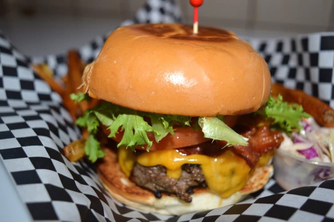 Alfie's Bacon & Cheddar Cheeseburger!