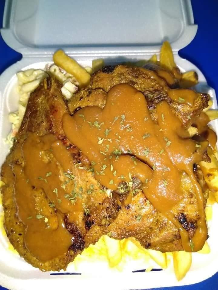 Pork Chop Basket with Peanut Saus !