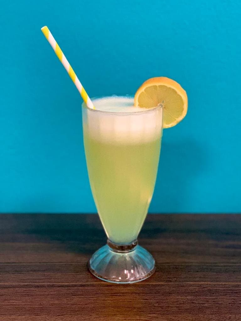 A real fresh blended lemon Juice... the best you will ever taste