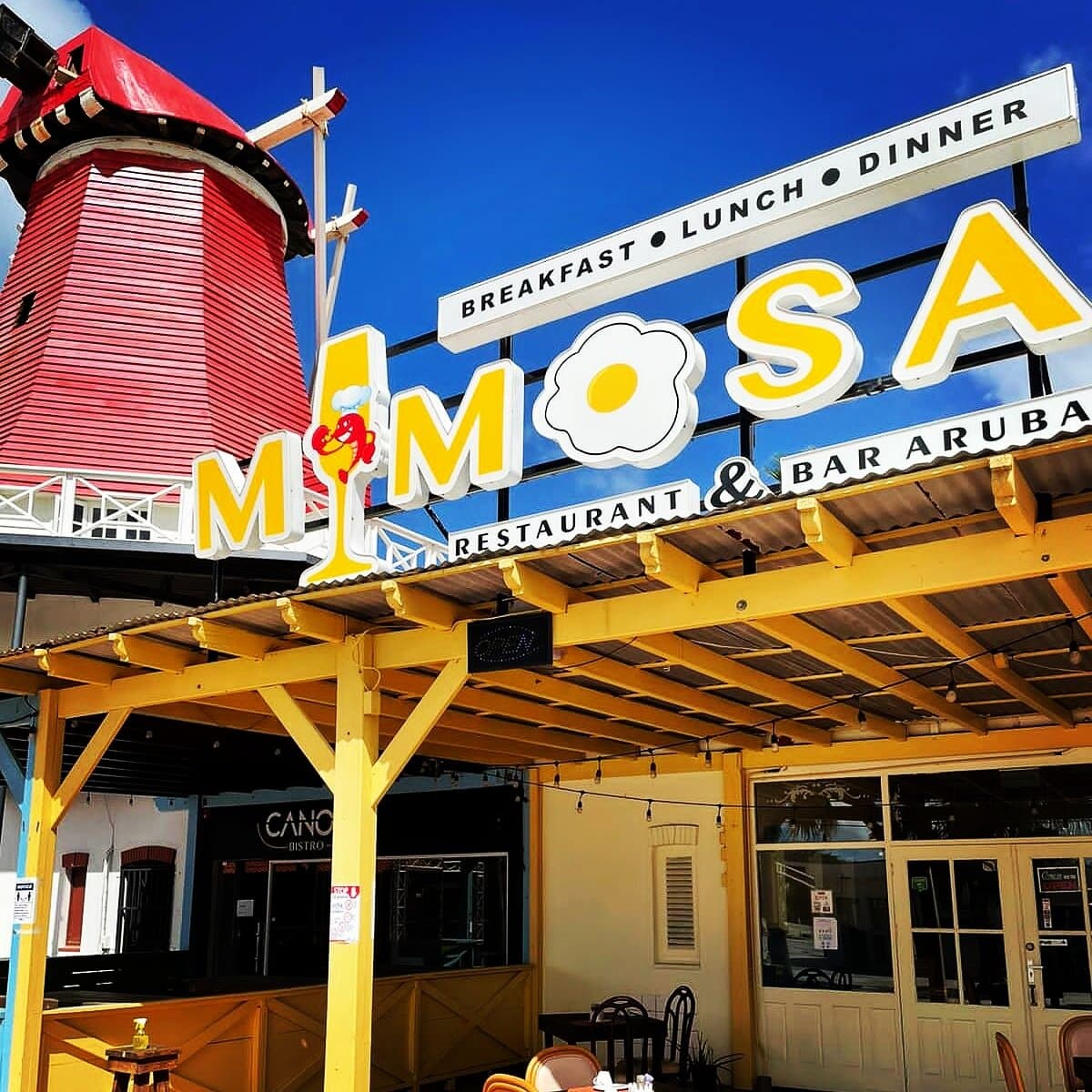 The old dutch windmill and Mimosa Restaurant
