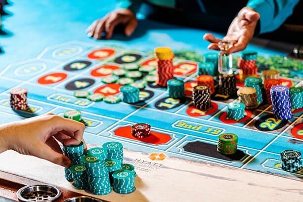 Be a part of the action at the 11,200 square foot Casino. Experience progressive jackpots, exciting games of Blackjack, Craps, Roulette, Caribbean Stud Poker, or Three Card Poker and register for the Player Advantage Club for opportunities to earn points and redemptions.