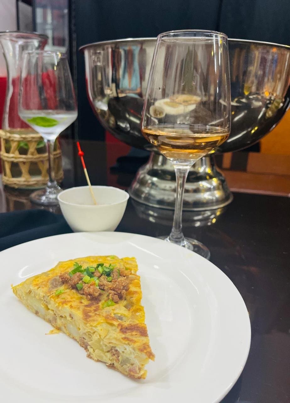 Welcome to New Wine Store! Experience a Boutique Wine Journey with Gourmet Tapas.  At New Wine Store, we offer more than just wine sales—we provide a full, restaurant-quality experience. Discover exceptional European wines paired with delectable tapas in an intimate and welcoming setting.