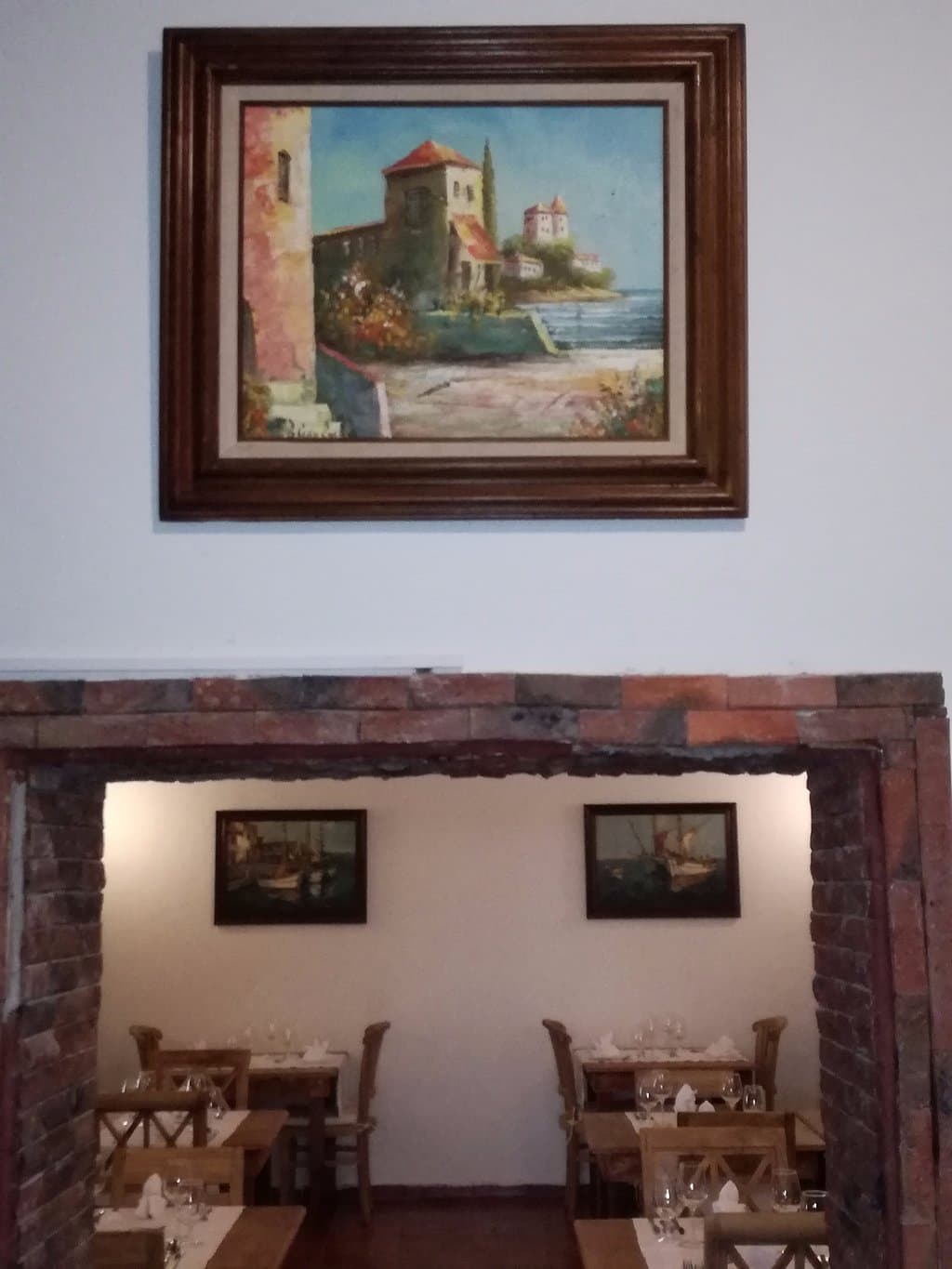 We create a good ambiance with painting which are also for sale