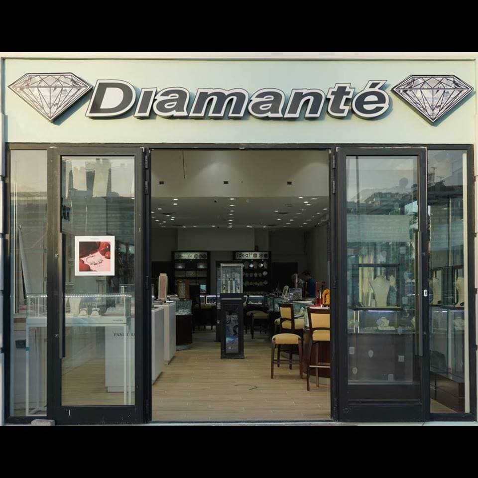We have just moved to a new location! With easy access across the cruise terminal and 10 minutes from the Hotel Area.
Next to our big variety of Diamonds, fine jewelry, watches and Pandora we also offer different type of services such as Check-up Polishing, Cleaning, FREE appraisals given on your own jewelry and a world-class customer service once you step into the doors of our new store!