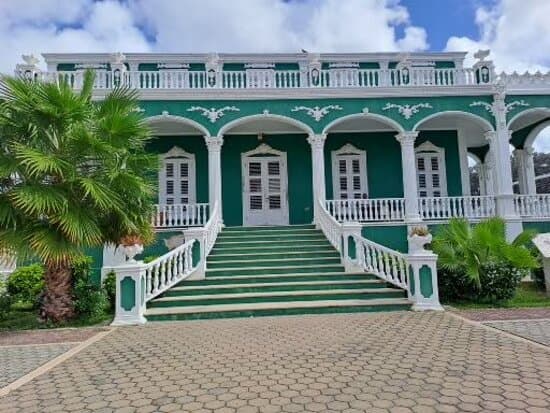One of the many beautifully restored former colonial houses built by rich merchants and bankers.