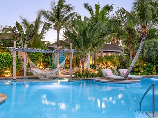 Boardwalk Boutique Hotel Aruba - main pool area